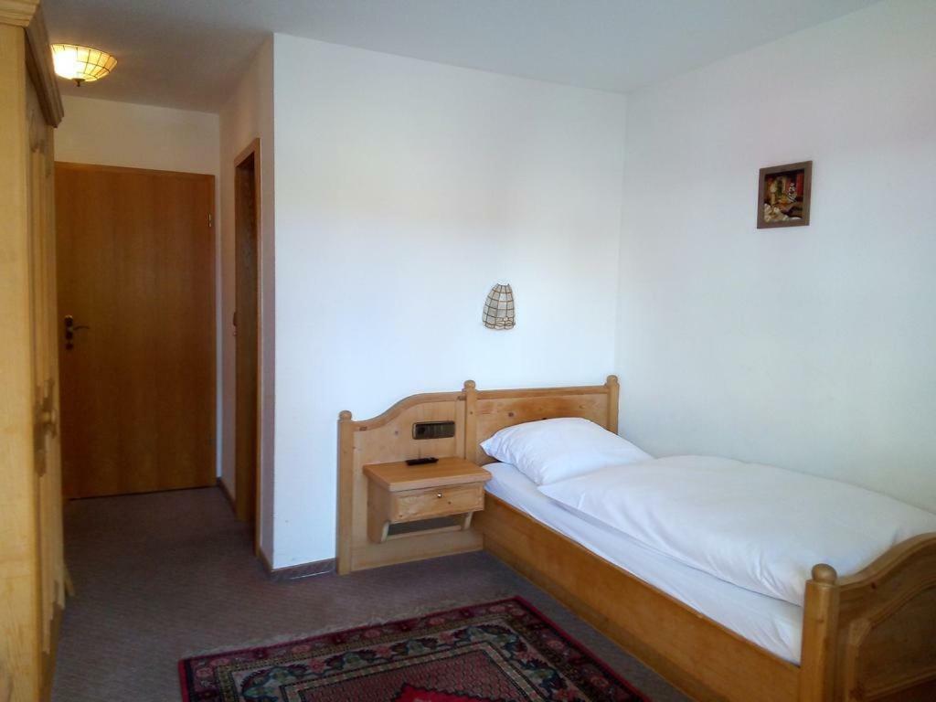 Gaestehaus Roessle Rötenbach المظهر الخارجي الصورة