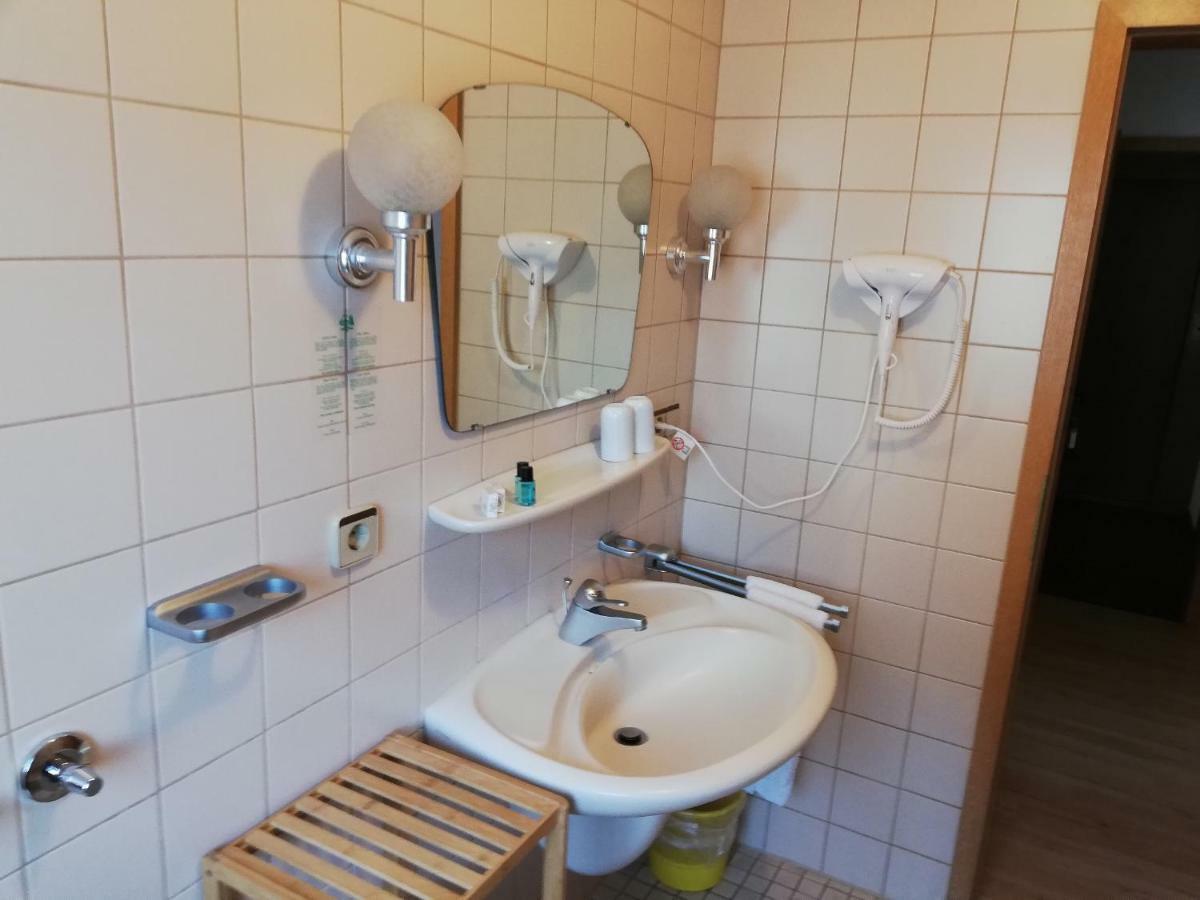 Gaestehaus Roessle Rötenbach المظهر الخارجي الصورة